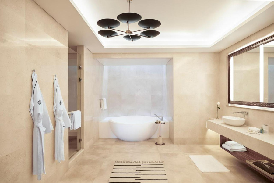 apaiser custom round bath at Four Seasons Resort Sharm El Sheikh